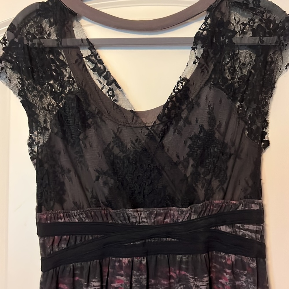 Dress - Picture 5 of 5
